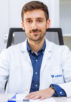 Dr. Víctor Gómez Mayordomo